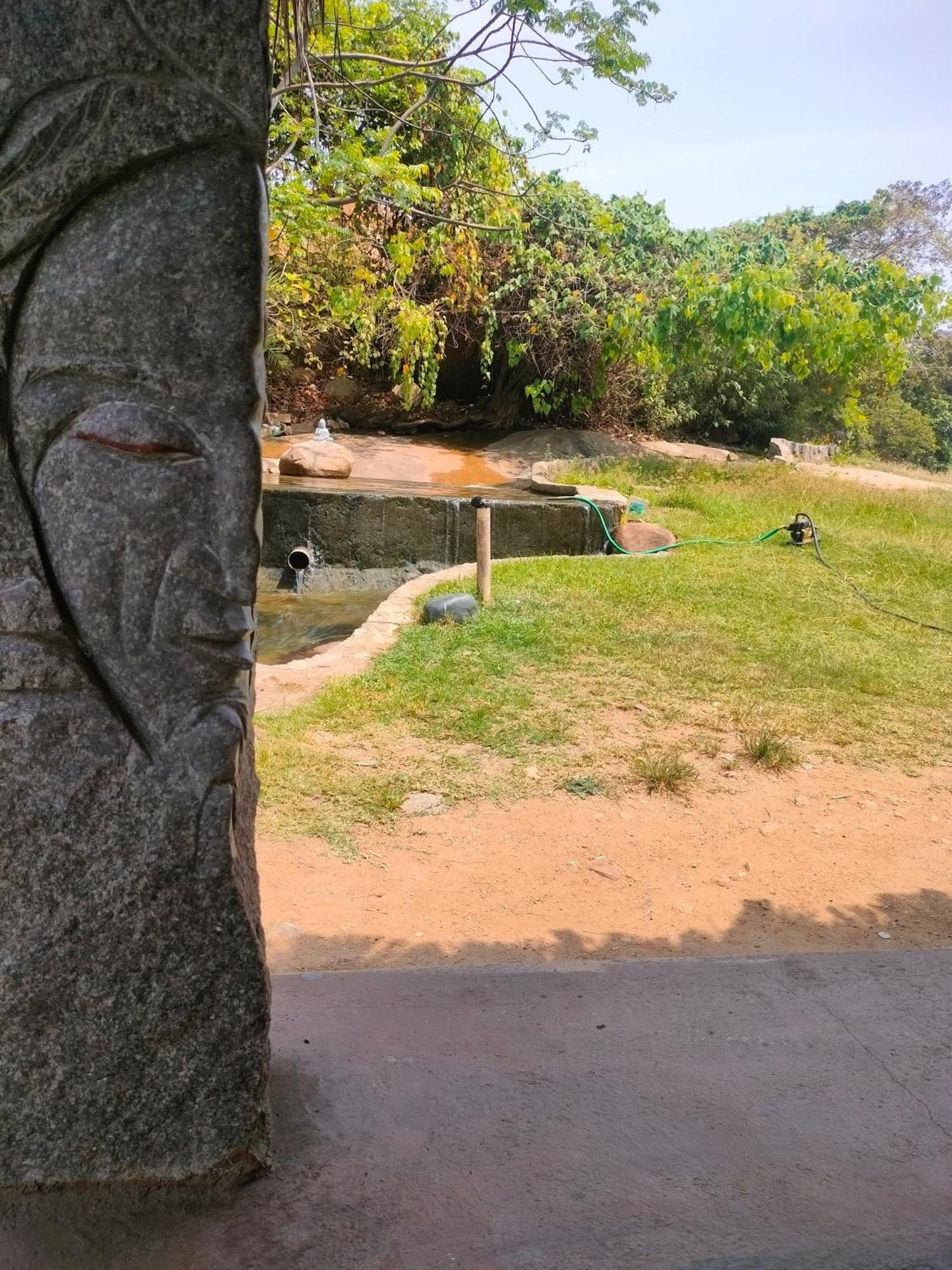 Hidden Place In Hampi Hotell Exteriör bild